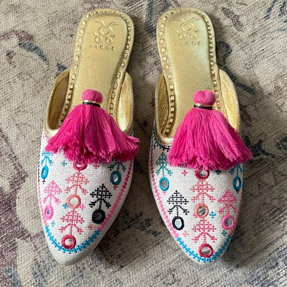Figue Joanna Embroidered Mirror Tassel Mules Boho Luxe Slides Size 7 NEW - Picture 1 of 6